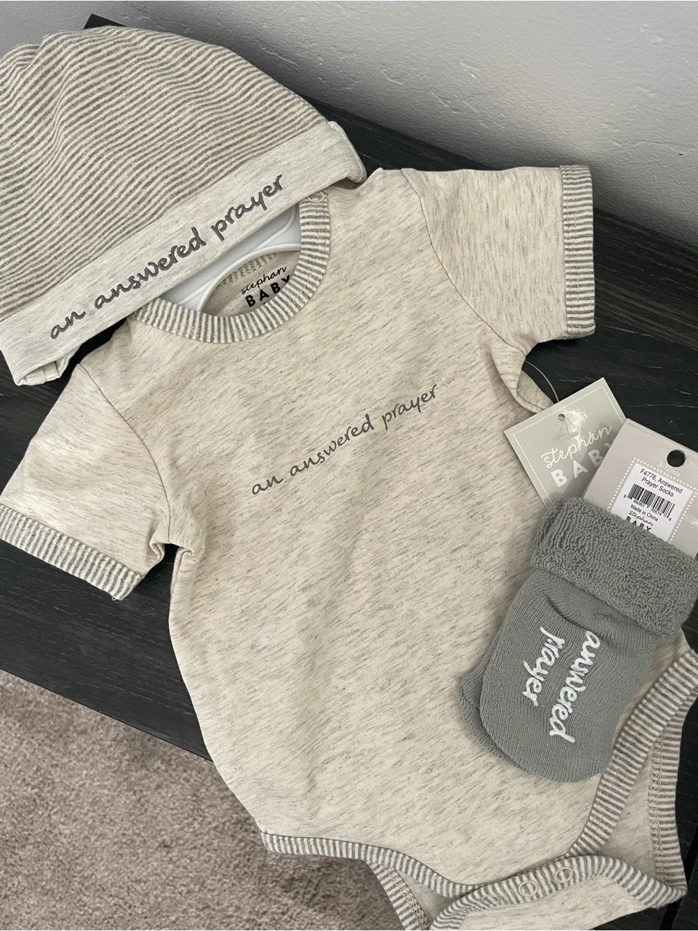 'an answered prayer' Cream and Grey Infant Bodysuit & Hat Set 0-3 months